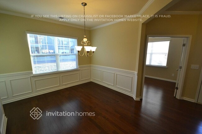 Photo - 2717 Lawson Dr