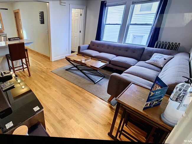 Photo - 18 Bond St Unit 1