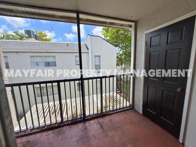 4419 Treehouse Ln