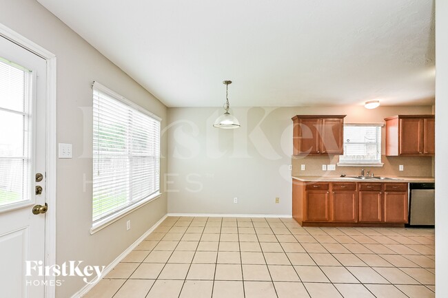 Photo - 4435 Sprangletop Ave