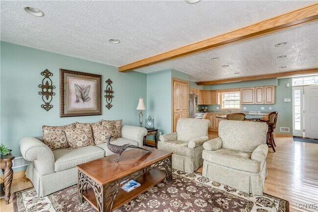 Photo - 207 General Smith Dr