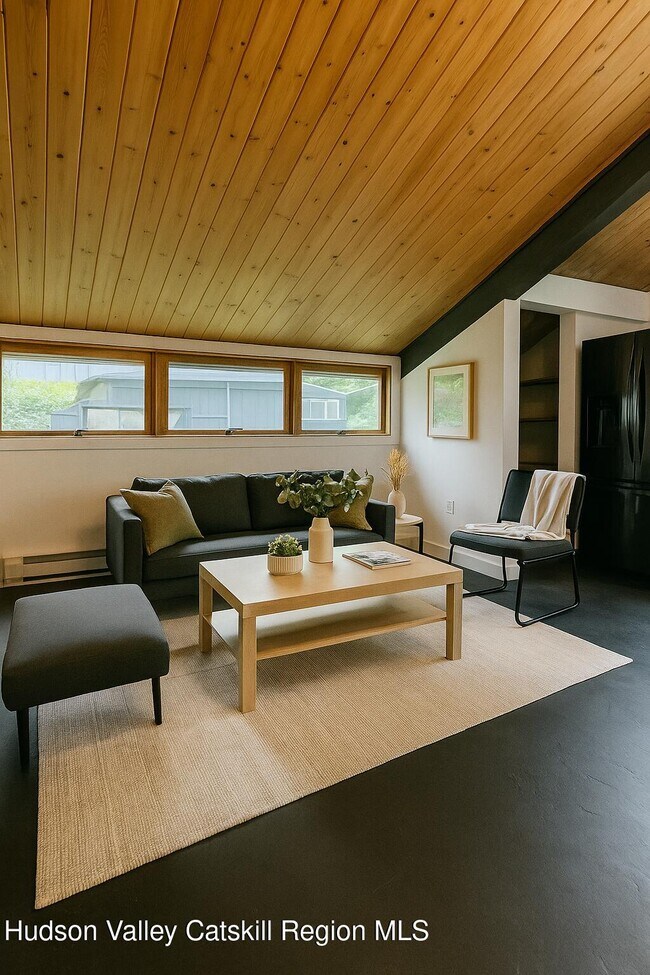 Photo - 18 Country Club Ln