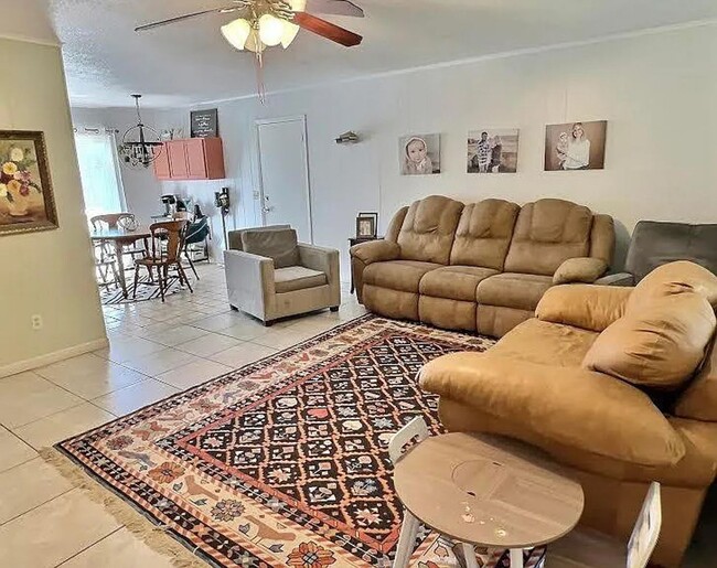 Photo - Available November 1st! 3 Bed/1.5 Bath Hou...