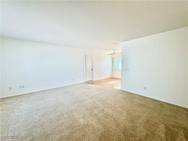 Photo - 1080 Hall Ave