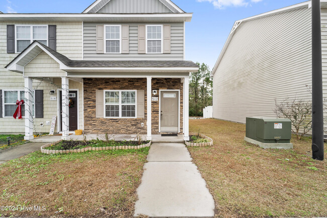 Photo - 512 Oyster Rock Ln Townhome