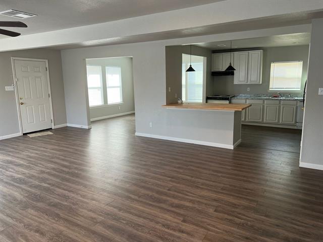 Photo - 500 W Parkway St
