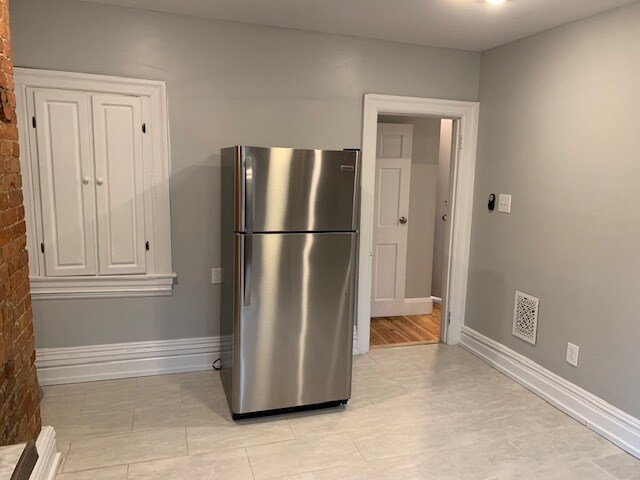 Photo - 749 Chislett St Unit 2