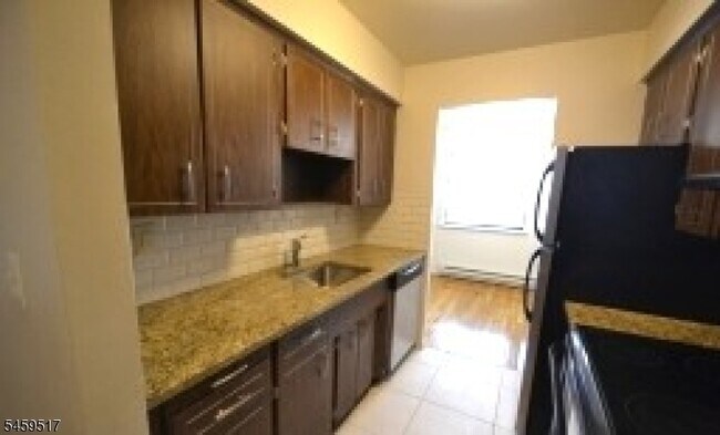 121 Grove St Unidad 1