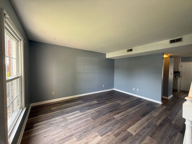 Photo - Nice 2 bedroom,  1.5 bath townhouse