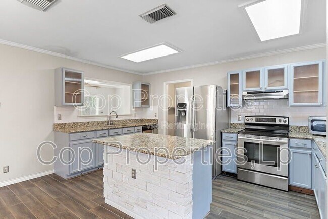 Photo - 6414 Maverick Oak Dr