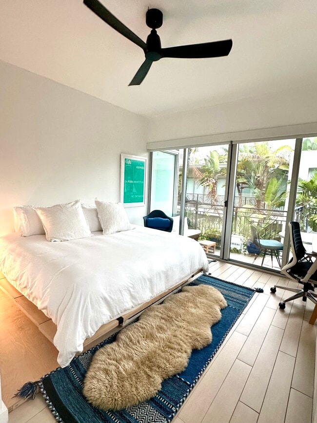 Building Photo - 2135 Washington Ct Unit 1