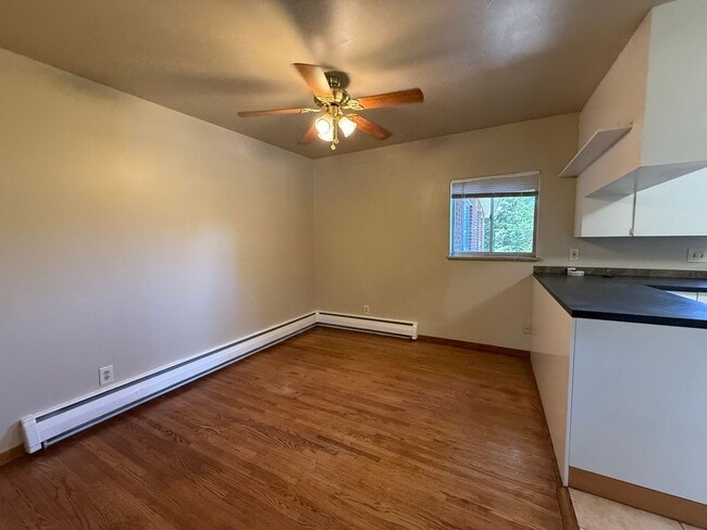 Photo - Crestline Ave/Lakeview St (Triplex) Unit 683 W Crestline Ave