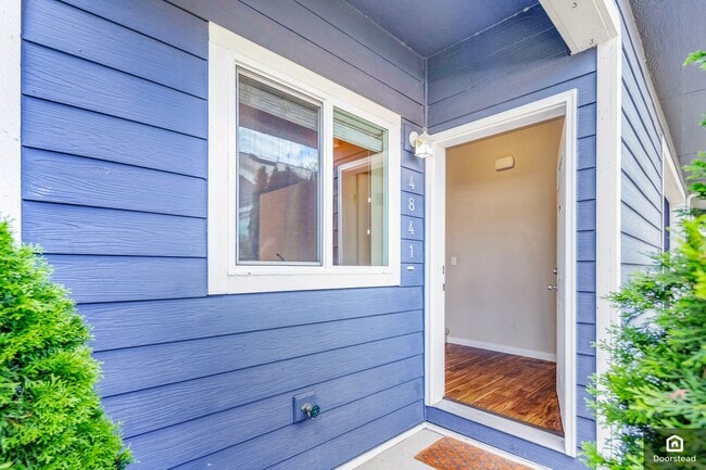 Photo - 4841 S Chicago St