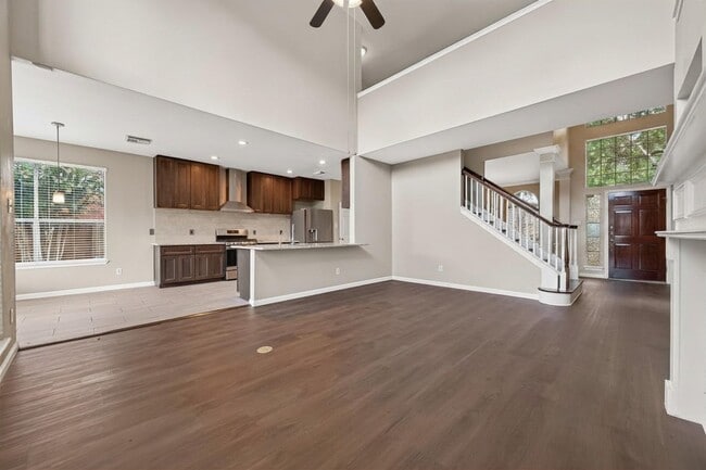 Photo - 2215 Alberton Ln