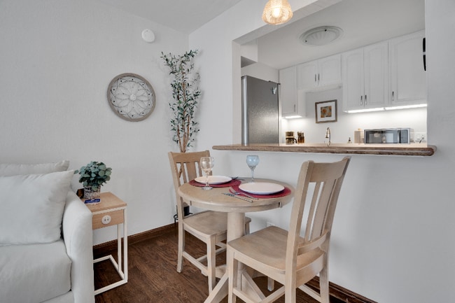 Photo - 320 N Civic Dr Unit 416