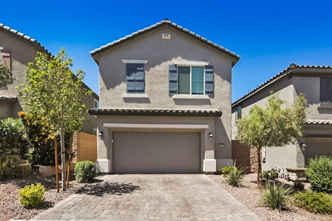 Building Photo - Skye Canyon Beauty With 3 Beds And A Loft