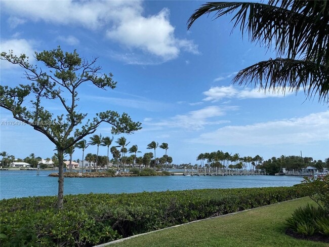 Photo - 755 Saturn St Unit F101