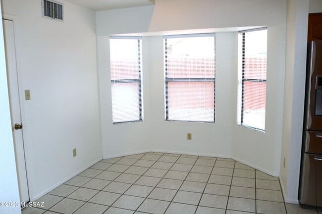 Photo - Nestled in a convenient NW neighborhood