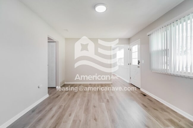 Photo - 2106 Hancock St