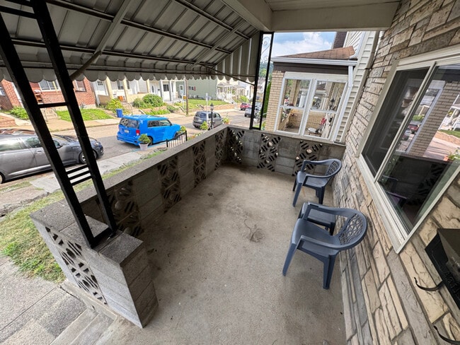 Photo - 724 Wills St Unit 2