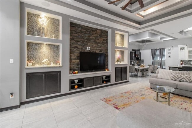 Photo - 30 Queens Ave