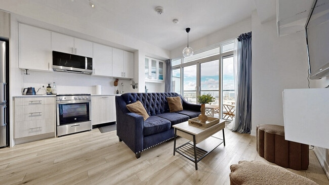 Photo - 1197 The Queensway Unit SI ID1504460P