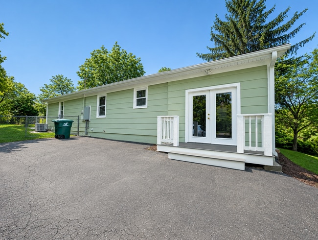 Photo - Renovated Candler Rental!