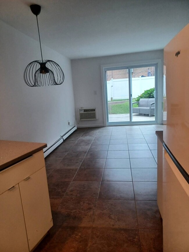 156-23-156-79 79th St