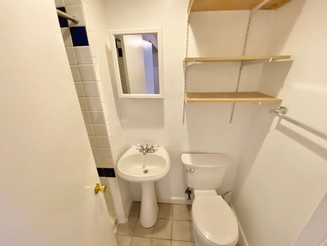 Photo - 52 N Union St Unidad 1