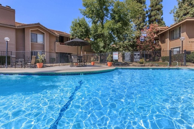 Building Photo - Willow Creek Rental