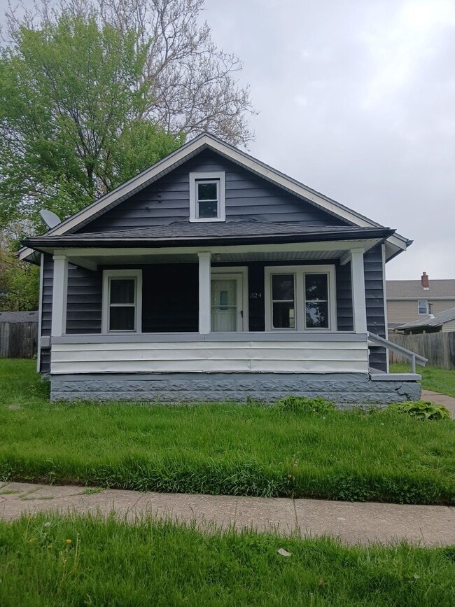 Building Photo - 324 Waldo St
