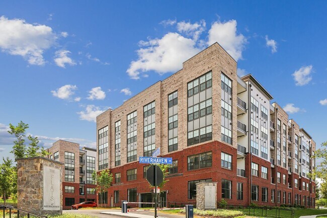 Photo - 106 Saint Ives Pl Unidad 103