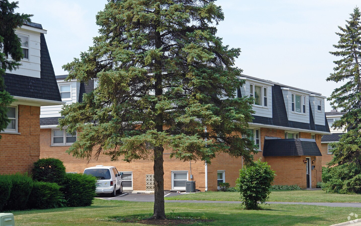 Photo - 9717 Lorraine Dr