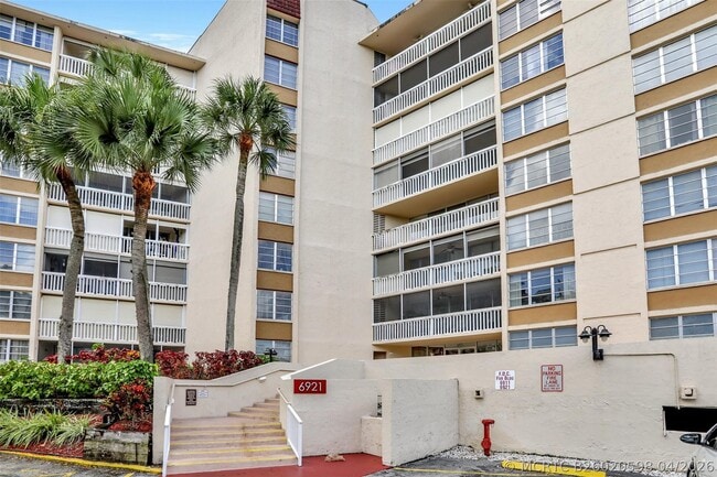 6921 Environ Blvd Unit 6o