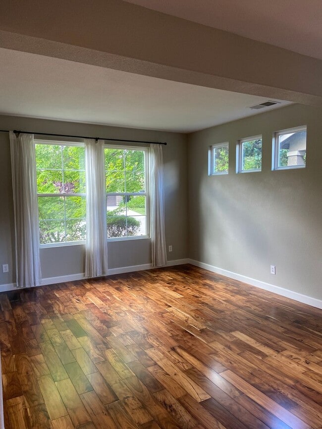 Photo - Parkway Beauty - 4 Bdrm, 2.5 Bath