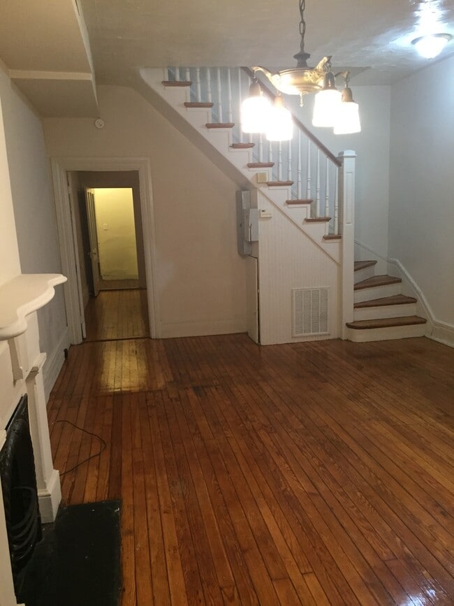 Photo - Amazing 3 bdrm/1.5 bath House Conveniently Located in The Heart of VCU and Downtown!