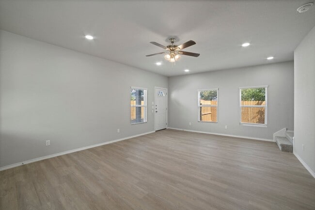 Photo - MOVE IN SPECIAL!! CALL FOR MORE DETAILS