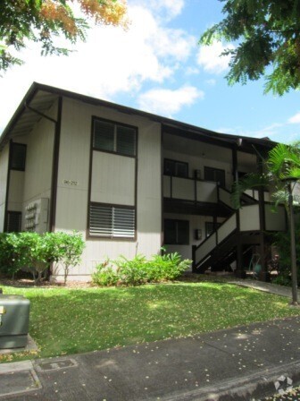 Building Photo - Quiet and Convenient 2 Bedroom, 1 Bath, 2 ... Rental