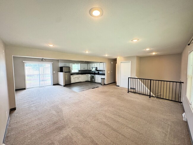 Photo - 835 E Gay St