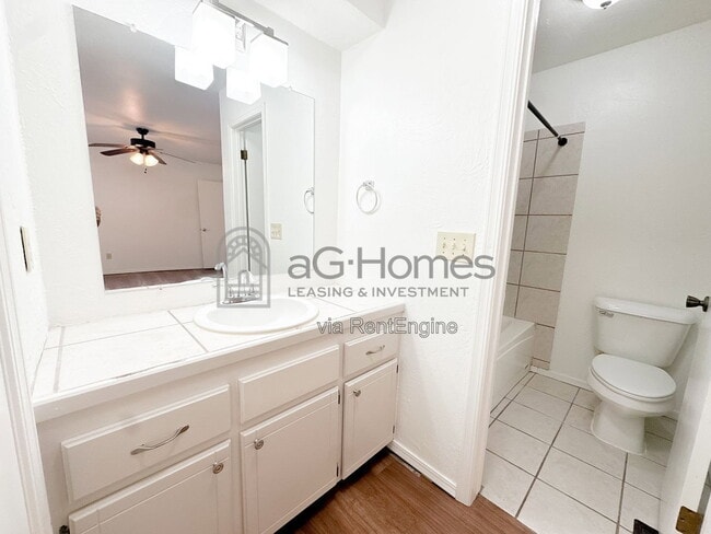 Photo - 909 Cherrywood Ln