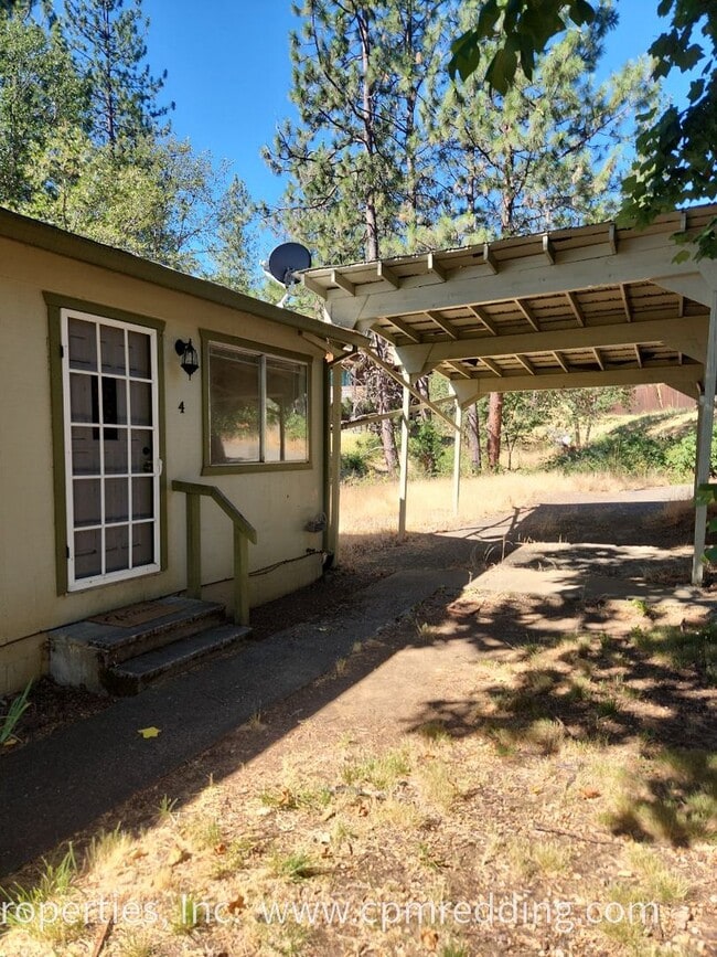 Building Photo - 51 N Miner St Unit #4