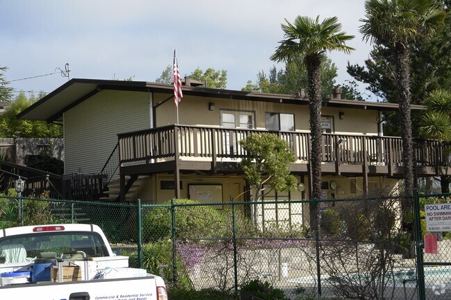 Photo - San Leandro Apartments