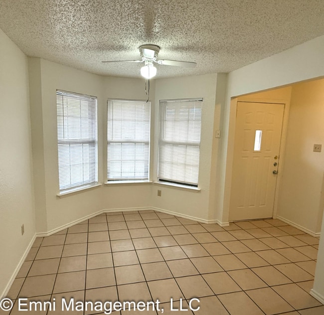 Photo - 2706 Jade Rd