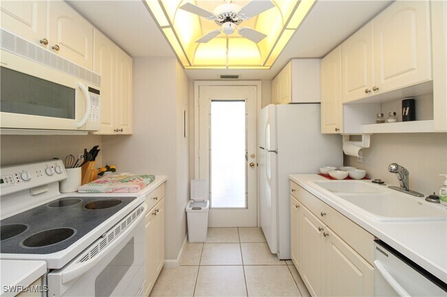 Photo - 333 4th Ave S Unit 202