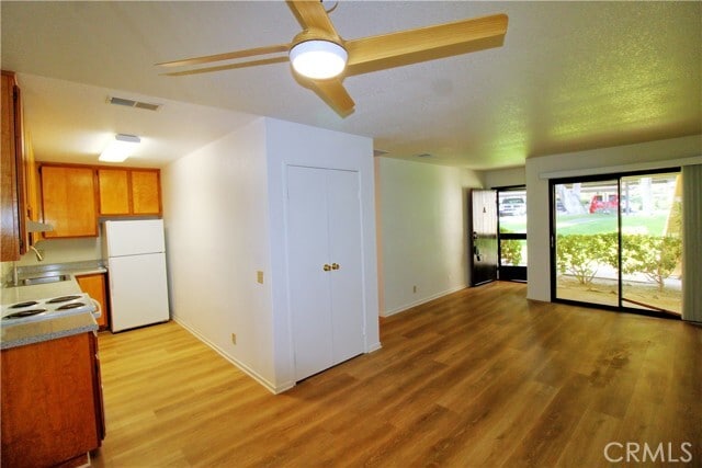 Photo - 2800 Los Felices Cir E Unidad 113