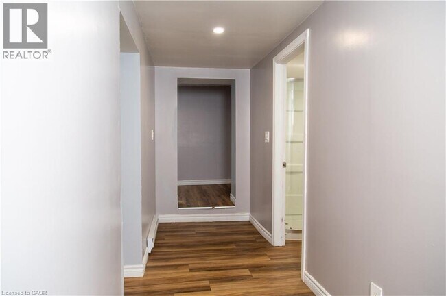 Photo - 104 South Street E Unit Lower