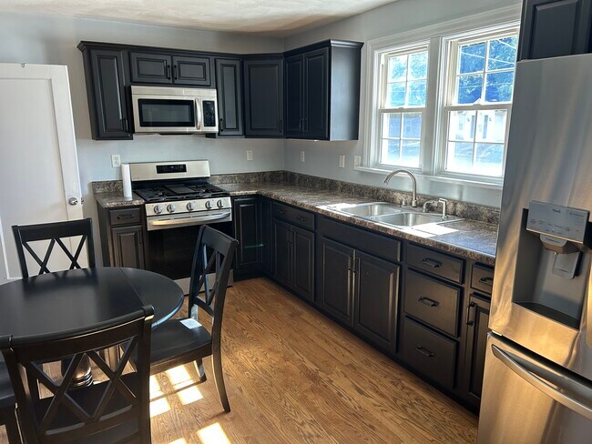 Photo - 237 N 2nd St