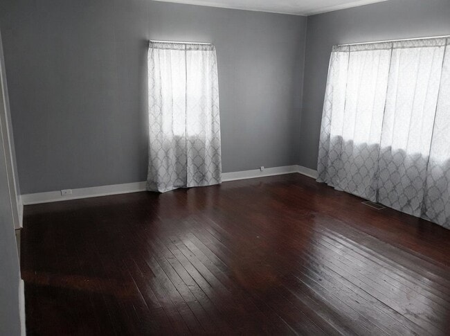 222 Rosehill Ave