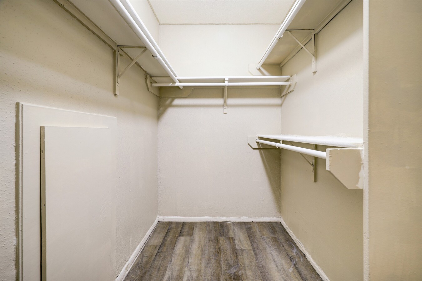 Photo - 10731 Staghill Dr