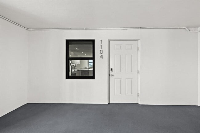Photo - 1401 N Riverside Dr Unit 1104